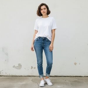 JAG Jeans Carter Girlfriend Blue Floral Embroidered Cuff Ankle Jeans Sz 6/26